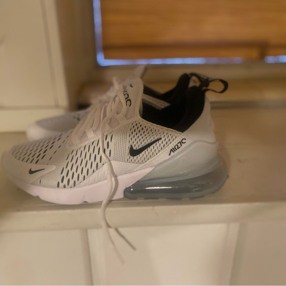 Nike sneakers - Picture 6 of 6